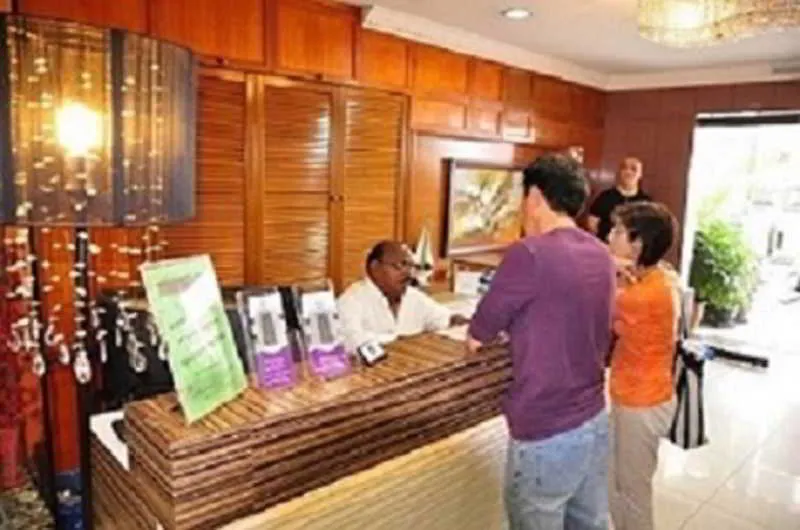 Oyo 103 V'La Garden Hotel Kuala Lumpur